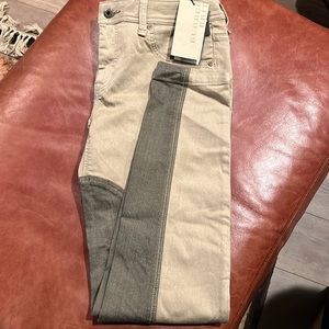 Burberry women's skinny pant trench color, size 32.